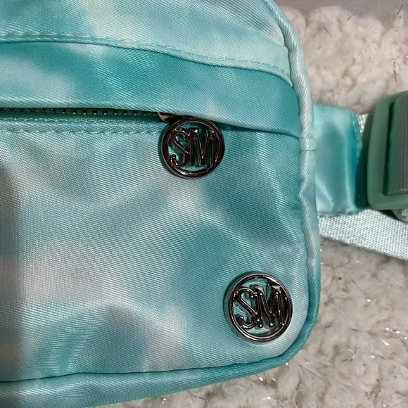 STEVE MADDEN TIE DYE WAIST PURSE/PACK - Picture 5 of 11